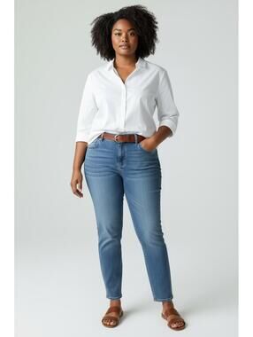 Chico’s Platinum Medium Wash, High-Rise, Cropped Denim Jeans, Size 2 (US 12)